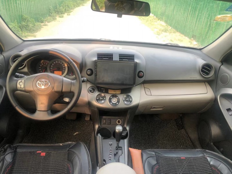 濟寧12年豐田RAV44