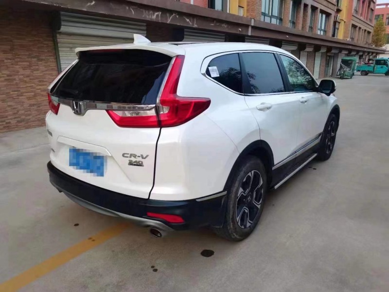 濟寧17年本田CR-V6