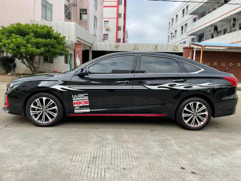 中山21年長安汽車銳程CC3
