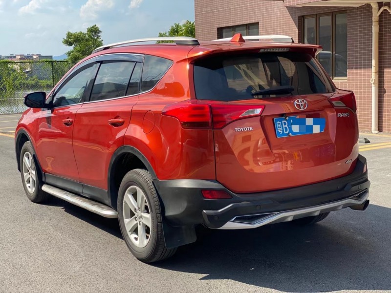 廣州14年豐田RAV4榮放7