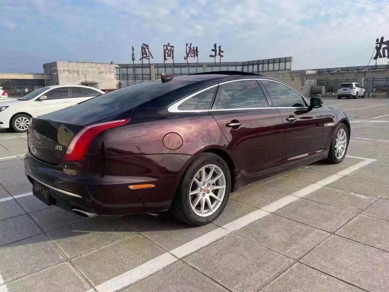 煙臺16年捷豹XJ6