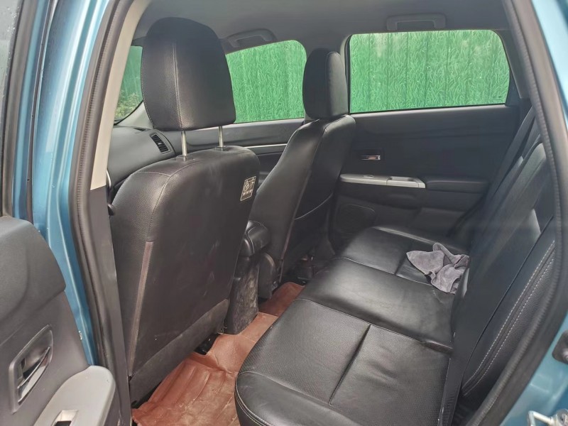 济宁14年三菱劲炫6