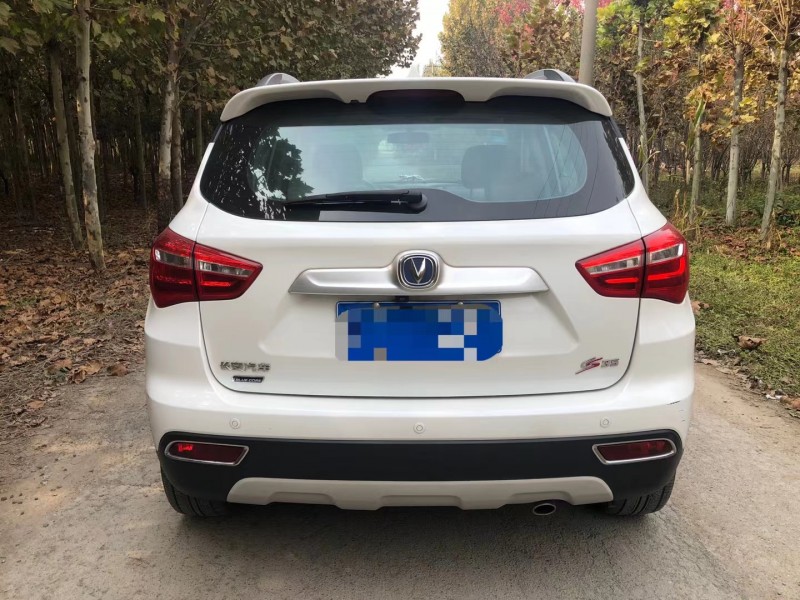 济宁17年长安汽车CS359