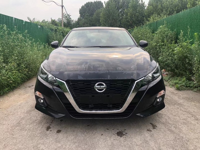 濟寧21年日產天籟1