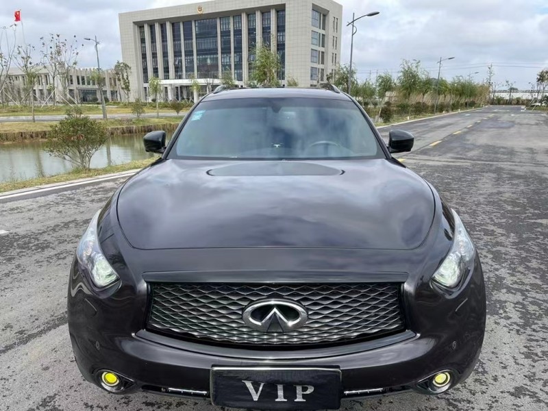 鹽城17年英菲尼迪QX701