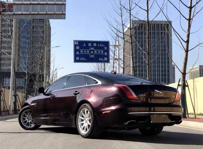 天津16年捷豹XJ8