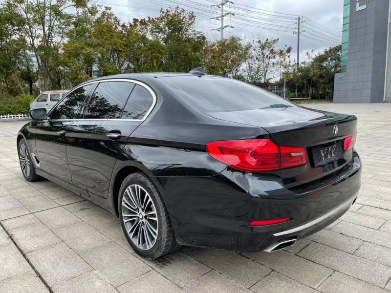 盐城17年宝马5系9