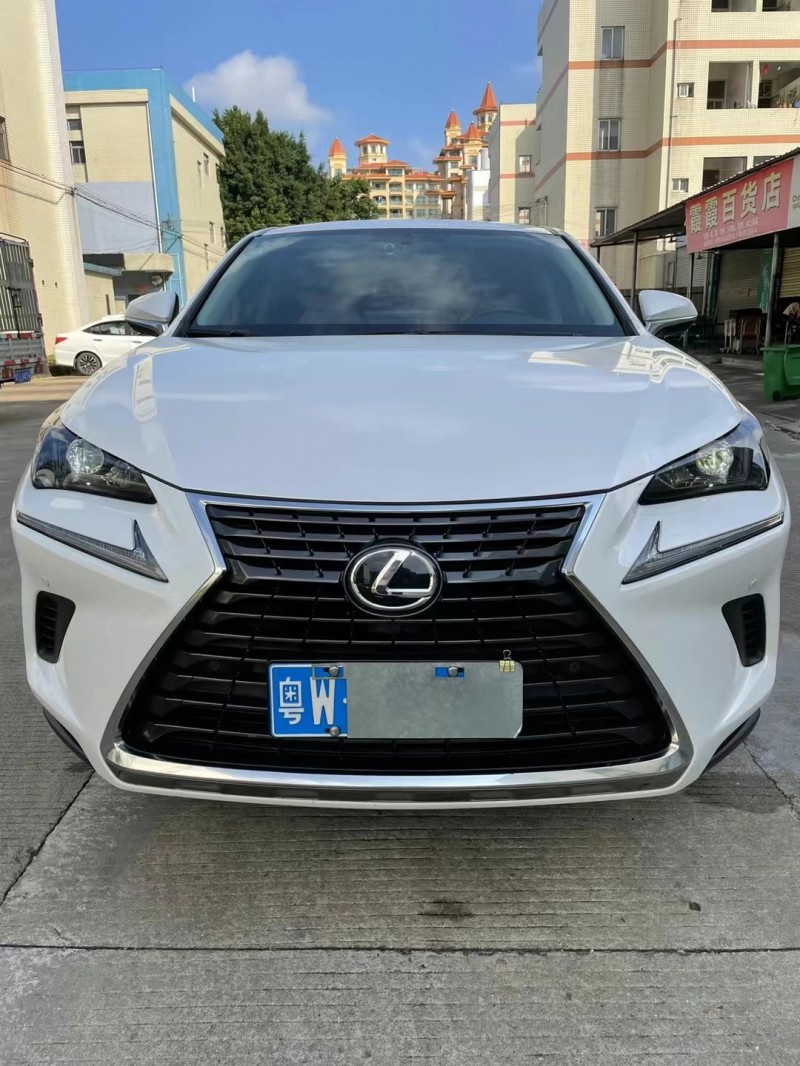中山20年雷克薩斯NX1