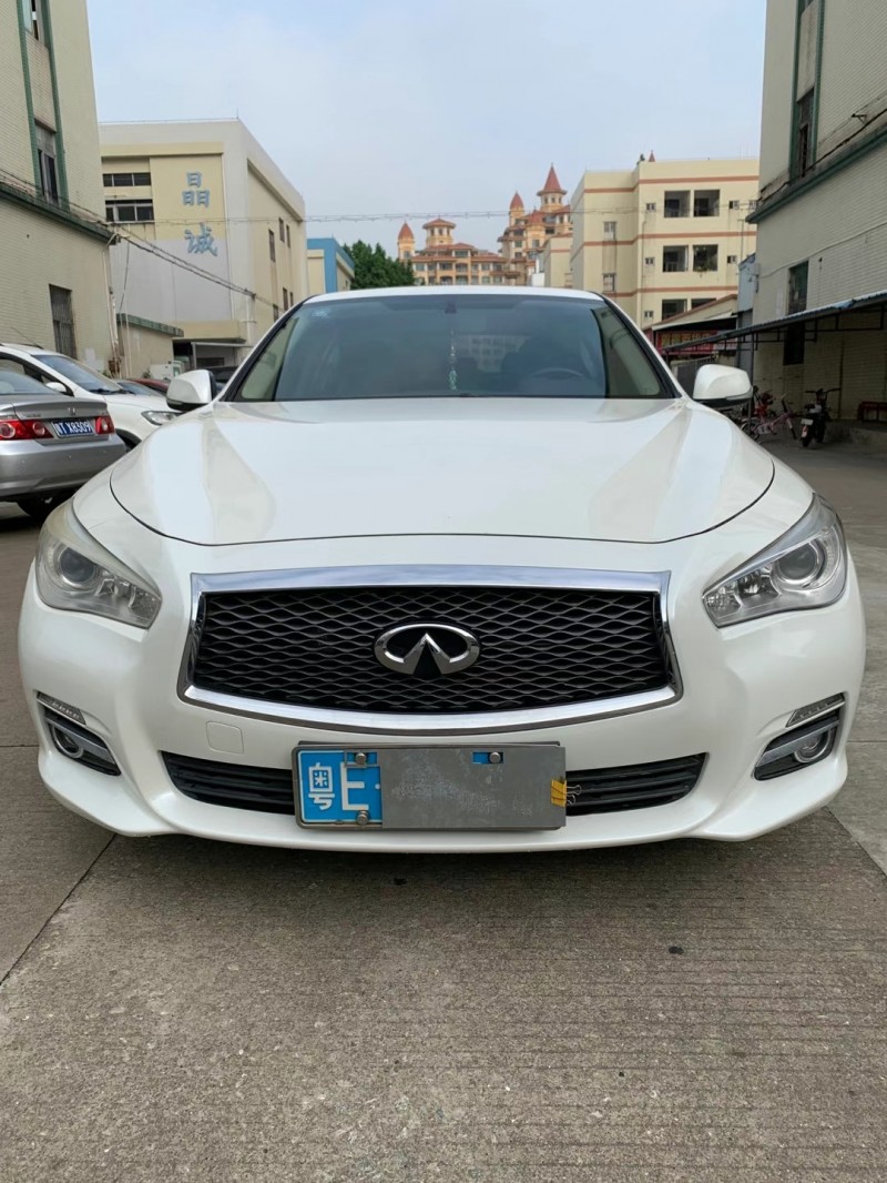 中山16年英菲尼迪Q50L1