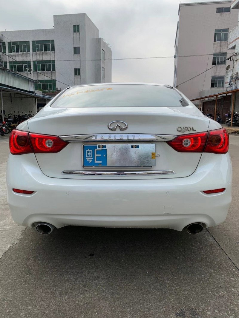 中山16年英菲尼迪Q50L4