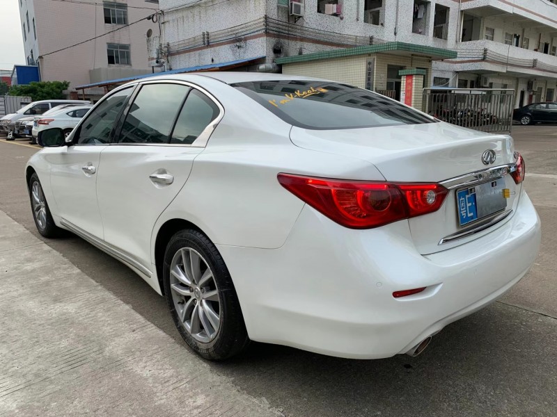 中山16年英菲尼迪Q50L6