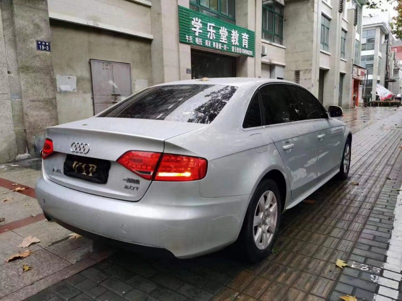 合肥11年奧迪A6L8