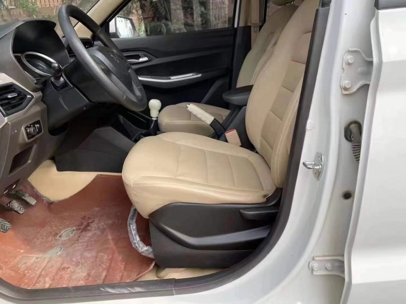 日照19年五菱汽車榮光4
