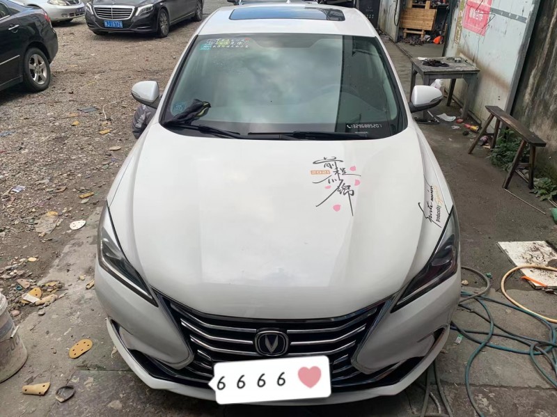 杭州20年長安汽車逸動1