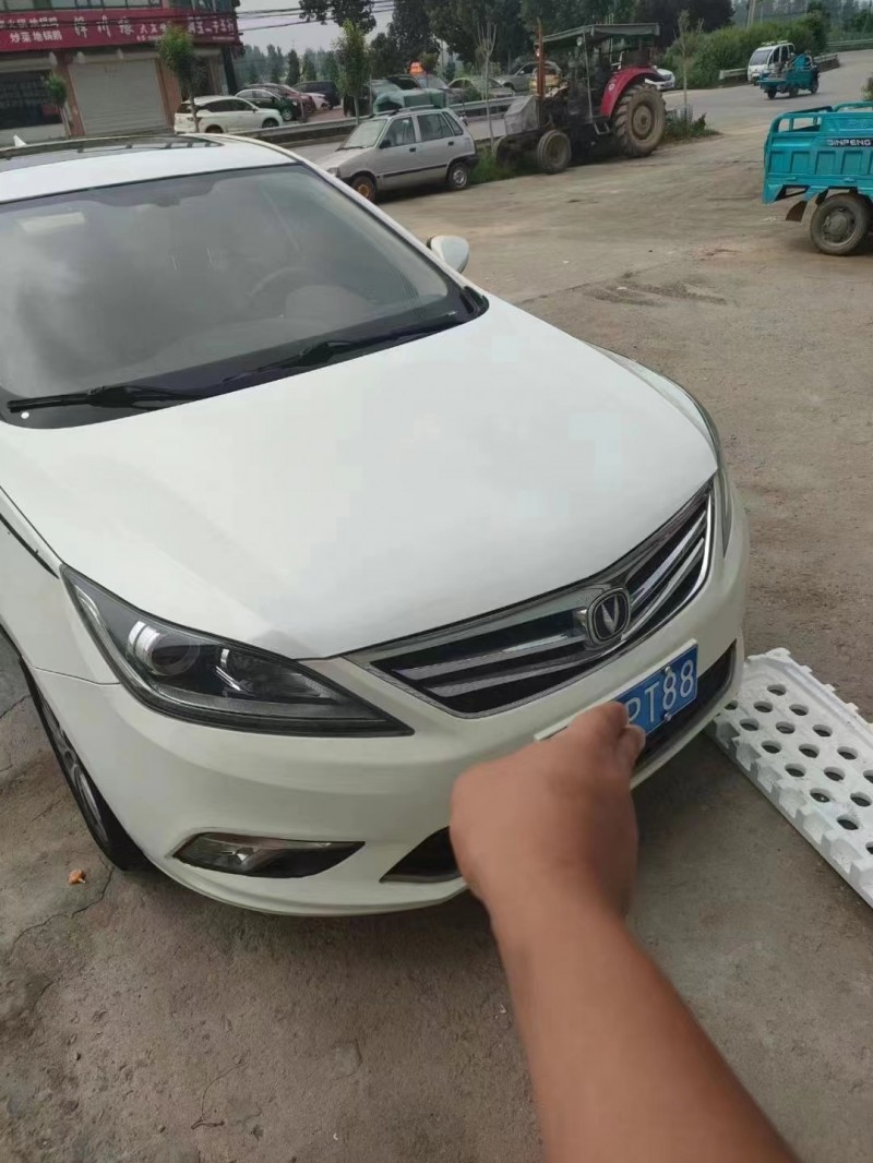 北京16年長安汽車逸動1