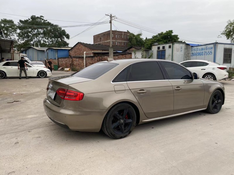 南寧09年奧迪A4L7