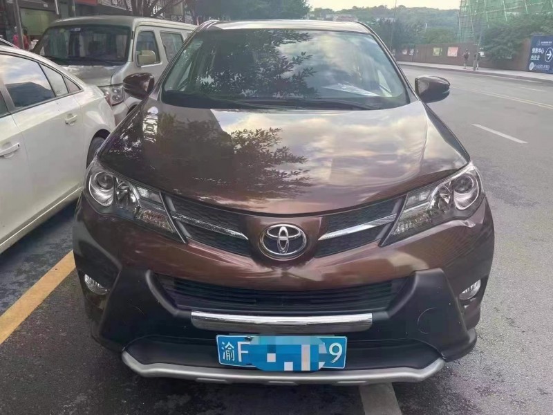 重慶15年豐田RAV41