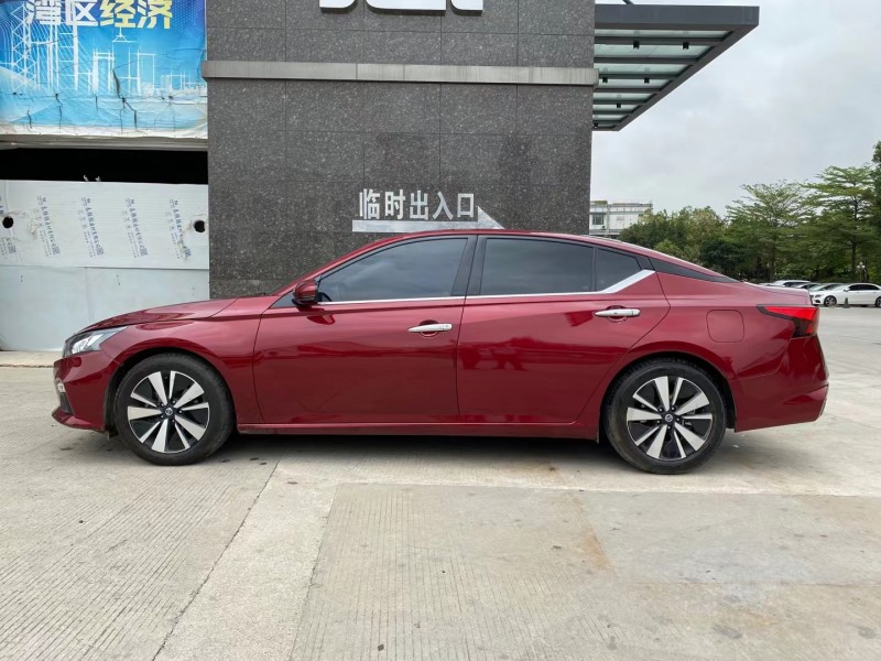 東莞20年日產天籟4