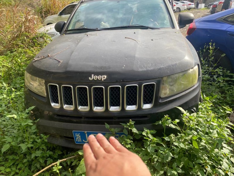 臺州12年Jeep指南者1