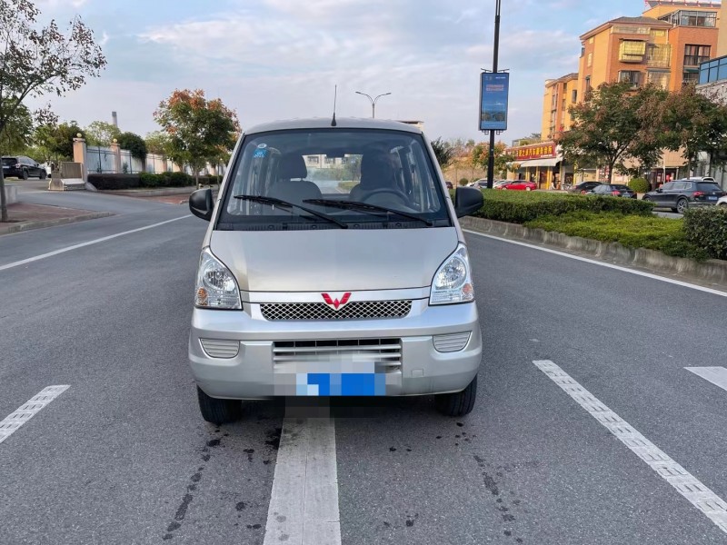 金華20年五菱汽車榮光7