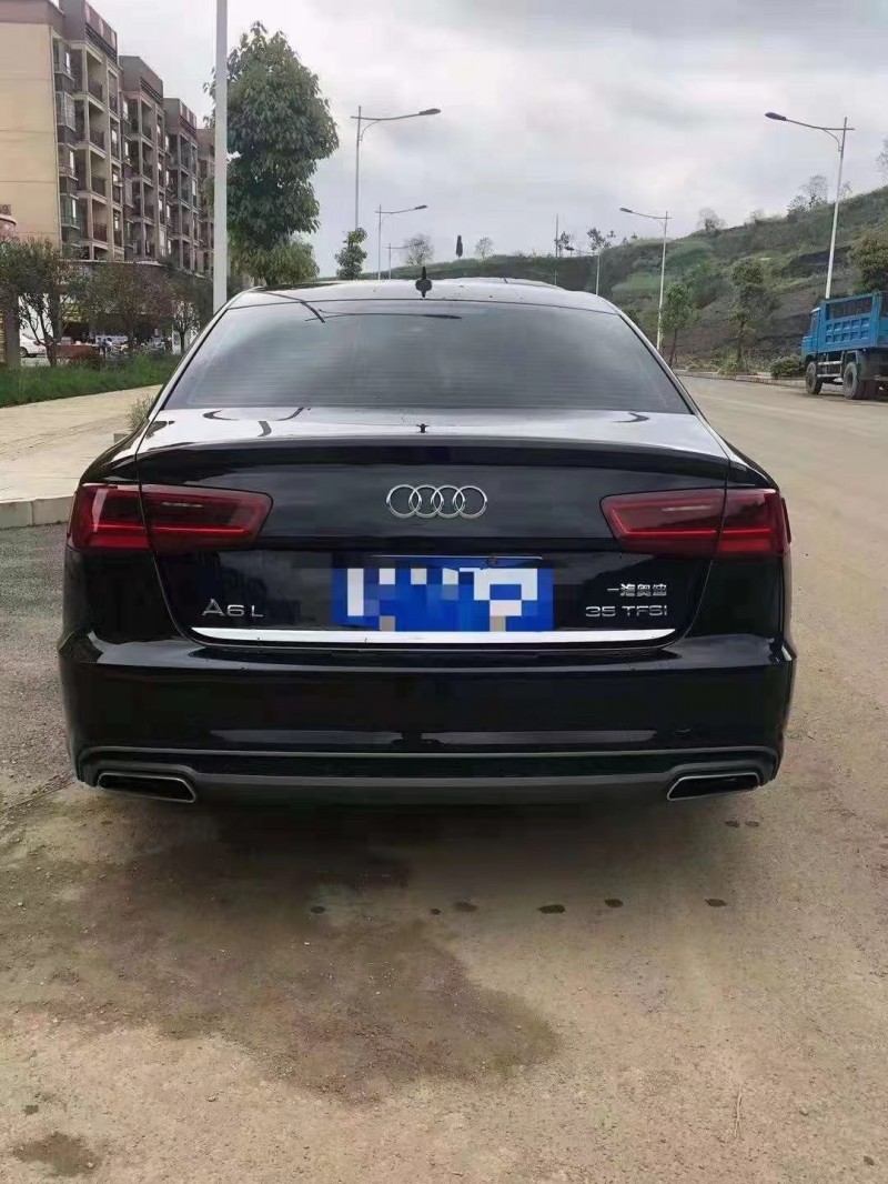 貴陽18年奧迪A6L8
