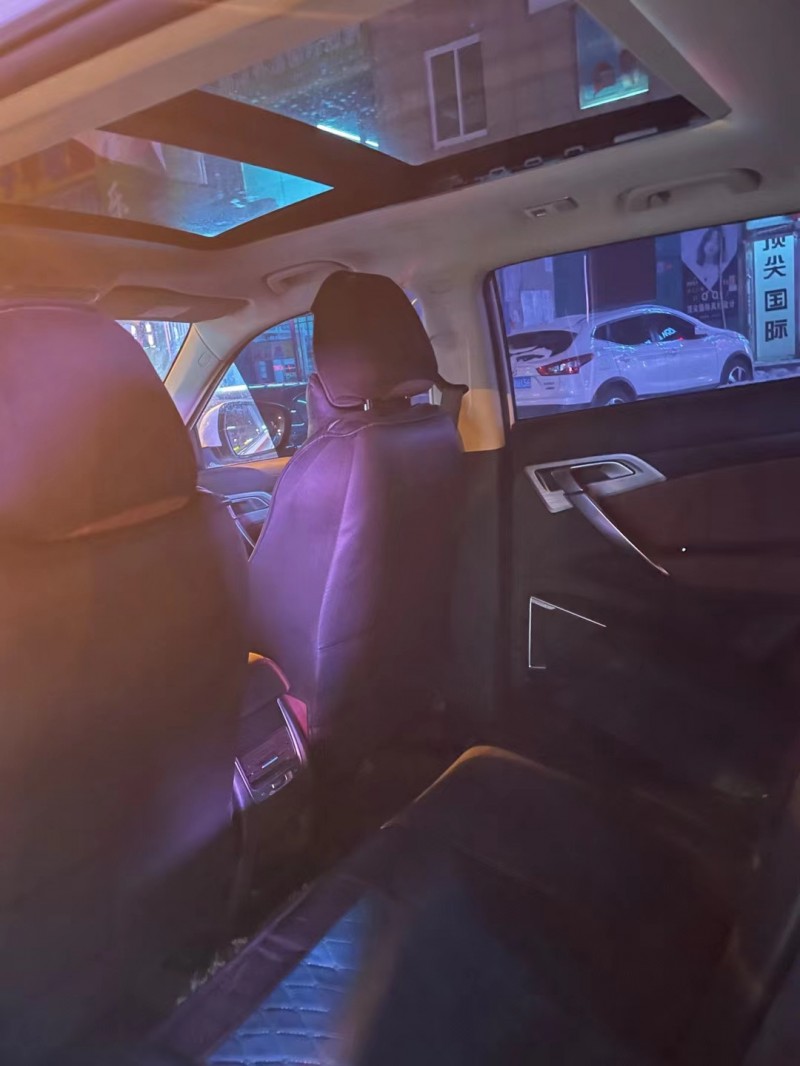 太原21年吉利博越4