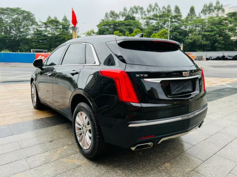 東莞16年凱迪拉克XT57