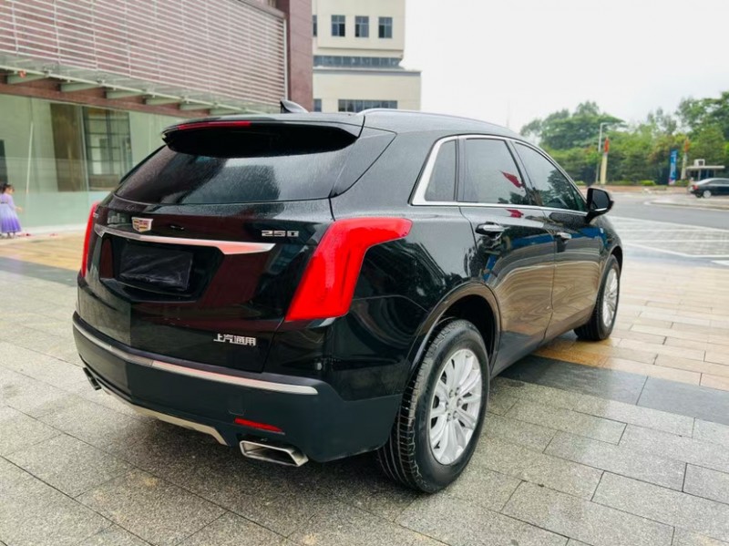東莞16年凱迪拉克XT58