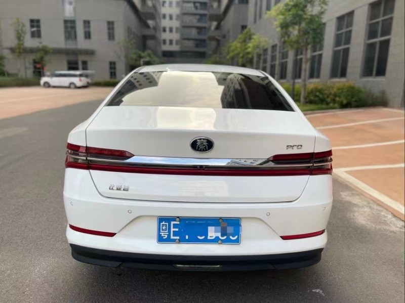 東莞20年比亞迪秦9