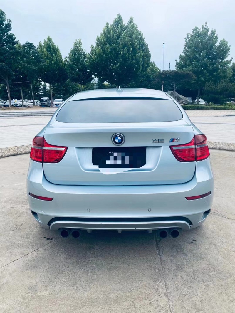 青島13年寶馬X6 M8