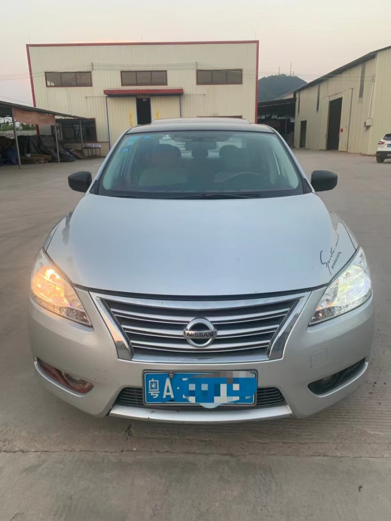 肇慶13年日產軒逸1