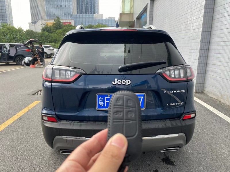 廣州19年Jeep自由光5