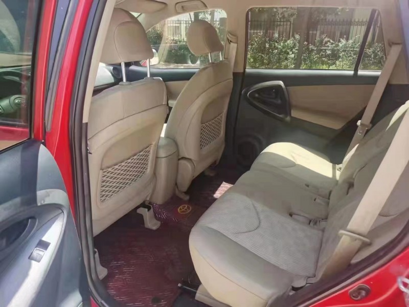 衡水13年豐田RAV45