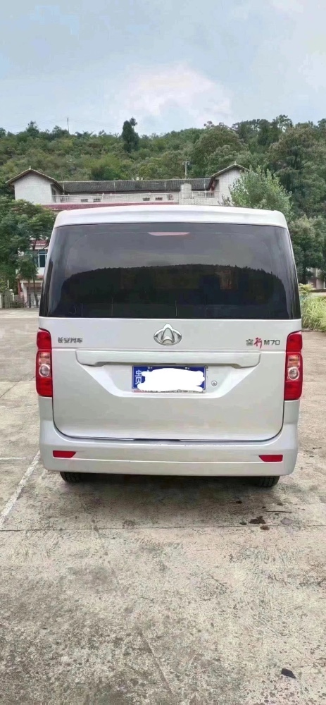 貴陽19年長安汽車睿行2