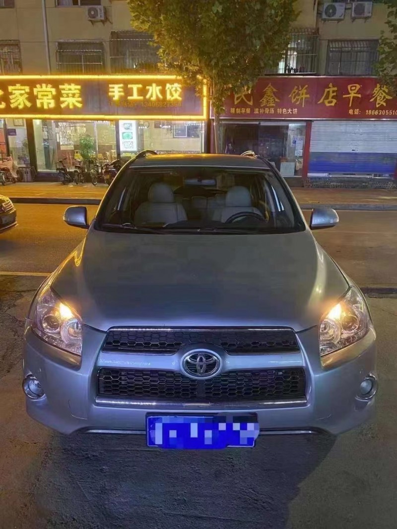 東營12年豐田RAV41