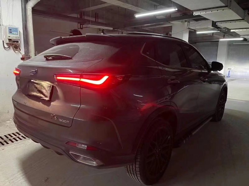 貴陽21年長安汽車歐尚4