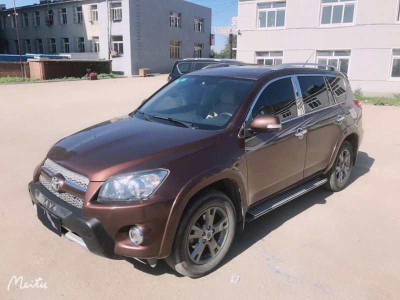 沈陽12年豐田RAV41