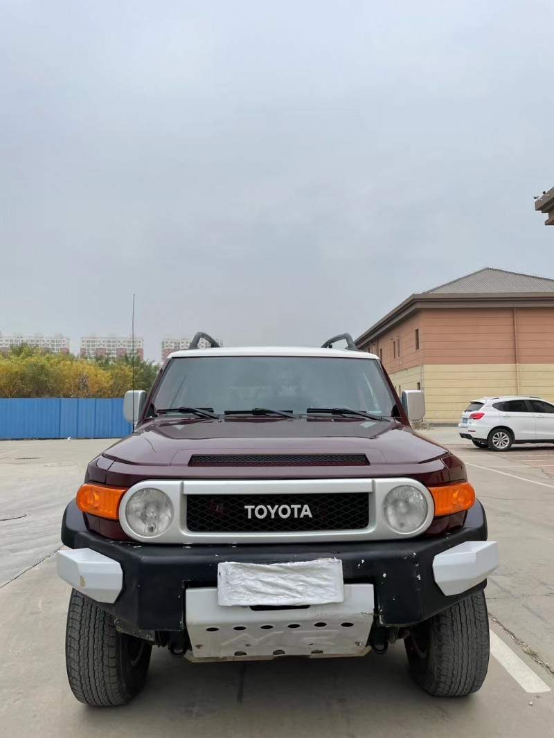 唐山11年豐田FJ9
