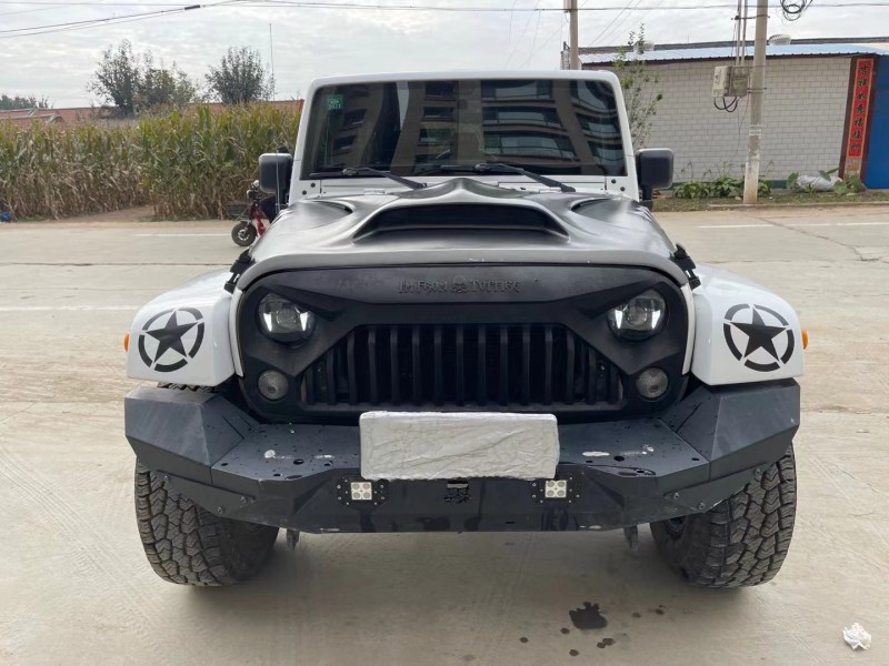唐山17年Jeep牧馬人9