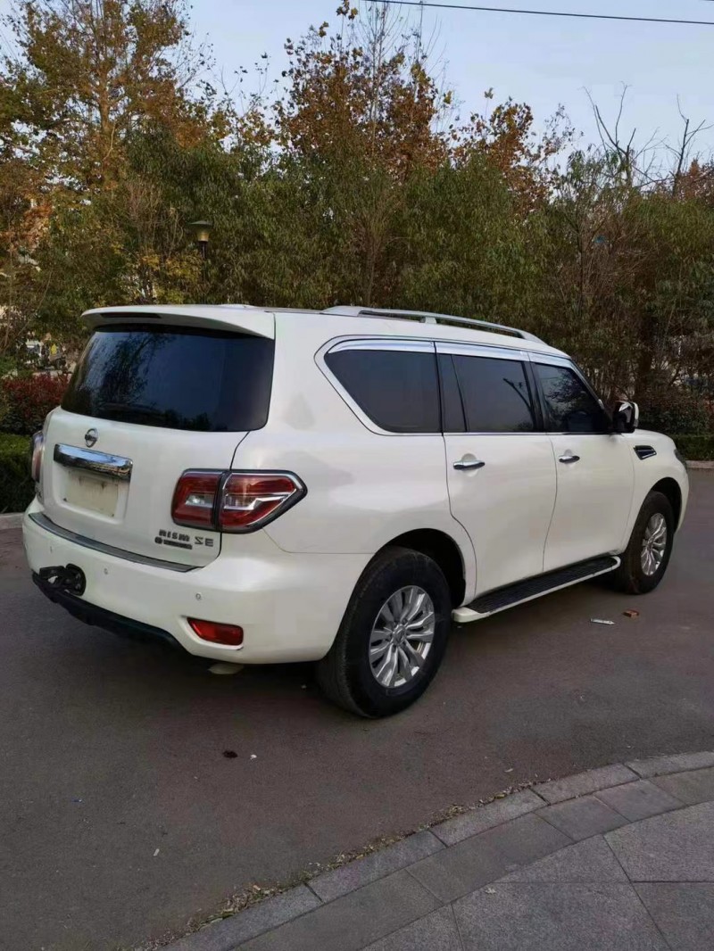 濰坊17年日產途樂8