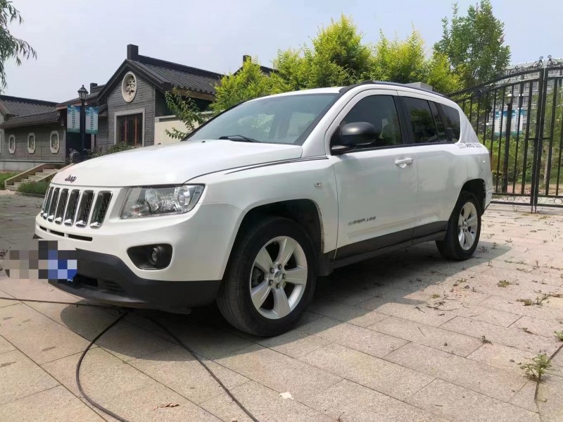 保定13年Jeep指南者2