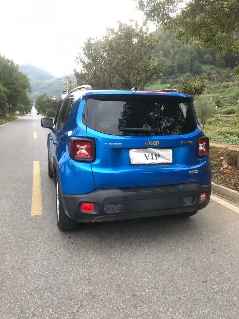 萍鄉20年Jeep自由俠8
