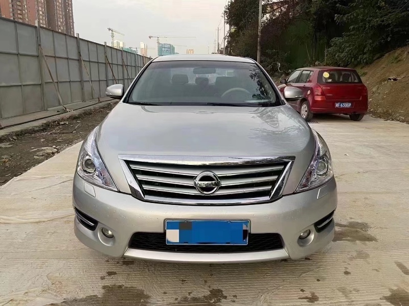 長沙13年日產天籟8