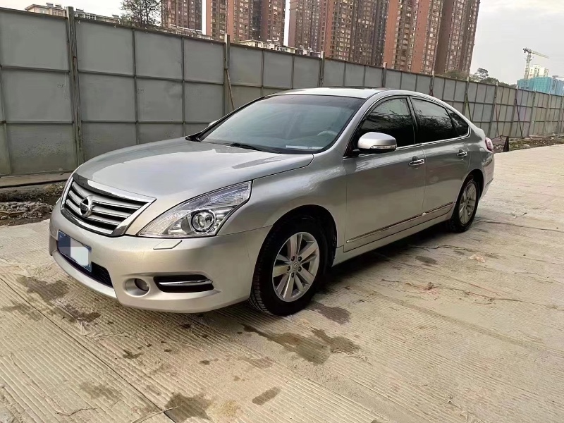 長沙13年日產天籟5