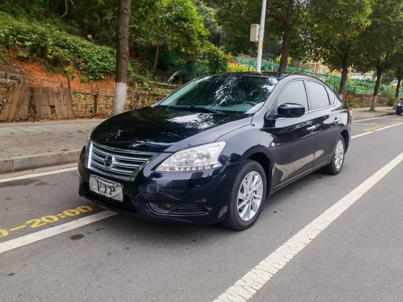 長沙14年日產軒逸3