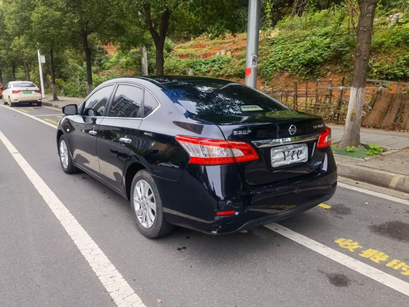 長沙14年日產軒逸5