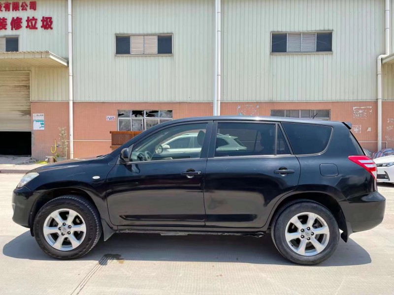 東莞13年豐田RAV4榮放9