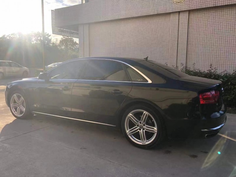 廣州13年奧迪A8L7