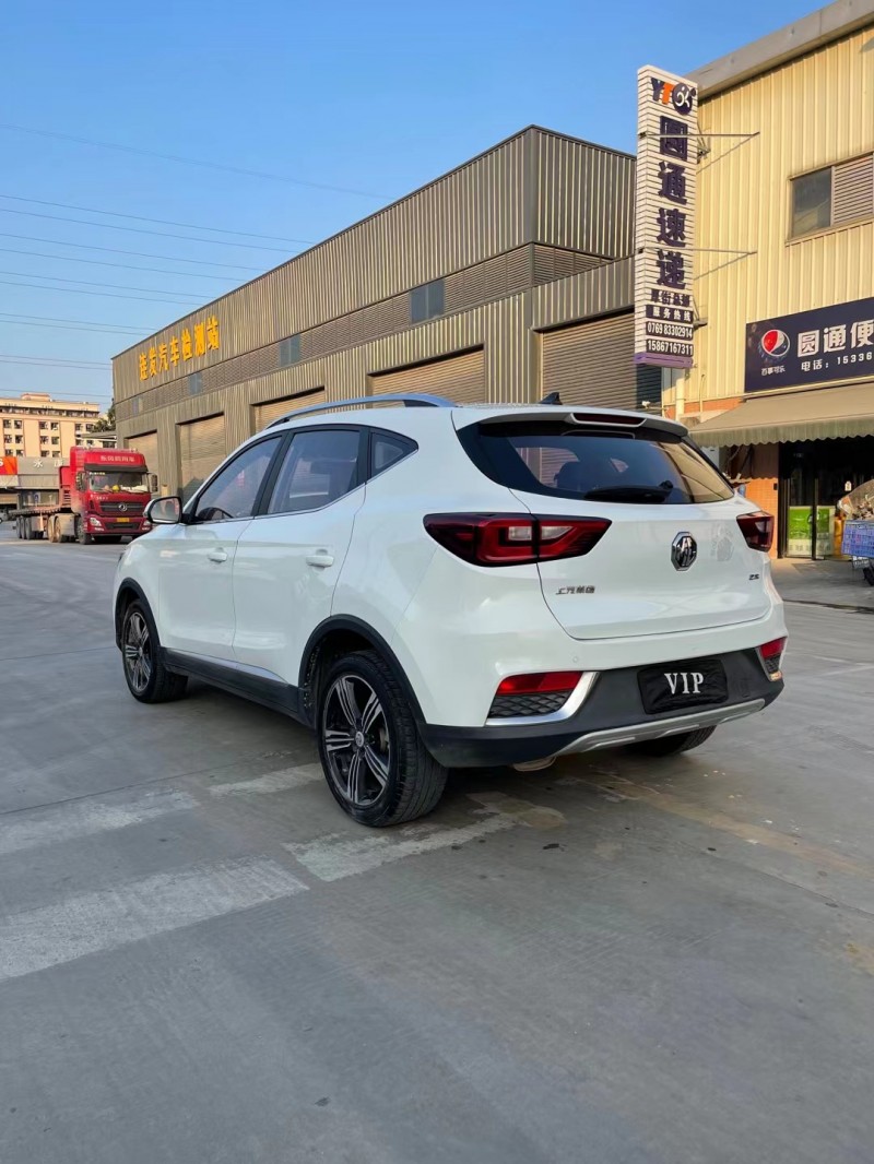 東莞18年名爵ZS8