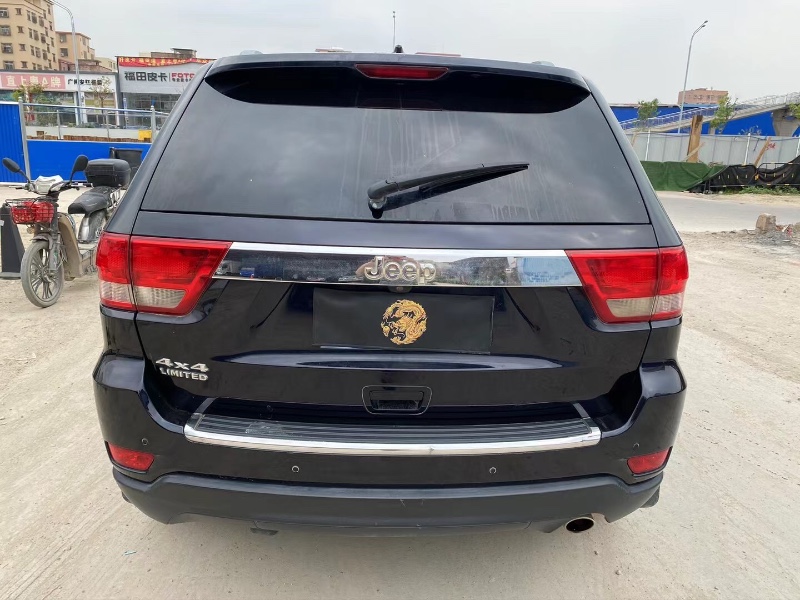 廣州12年Jeep大切諾基2